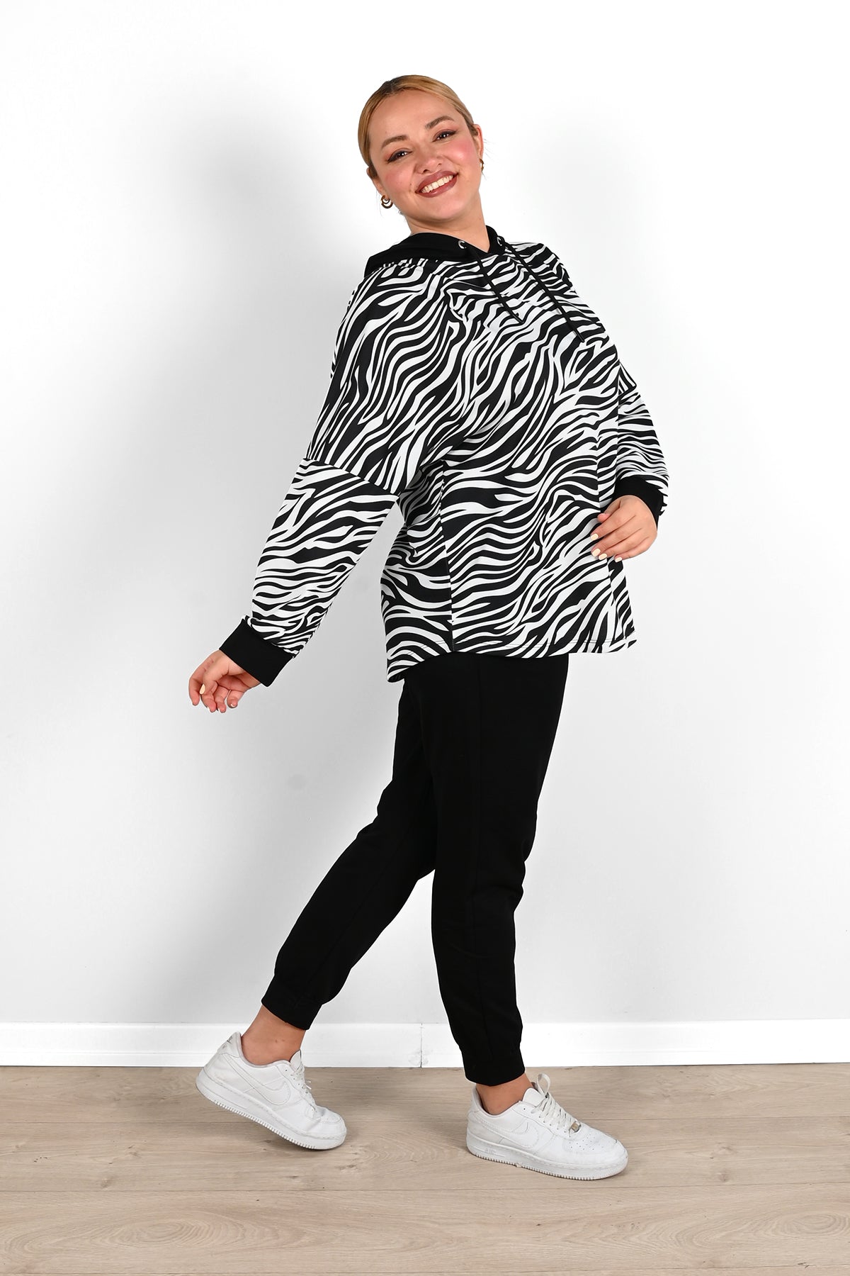 Dres damski duży rozmiar 8038