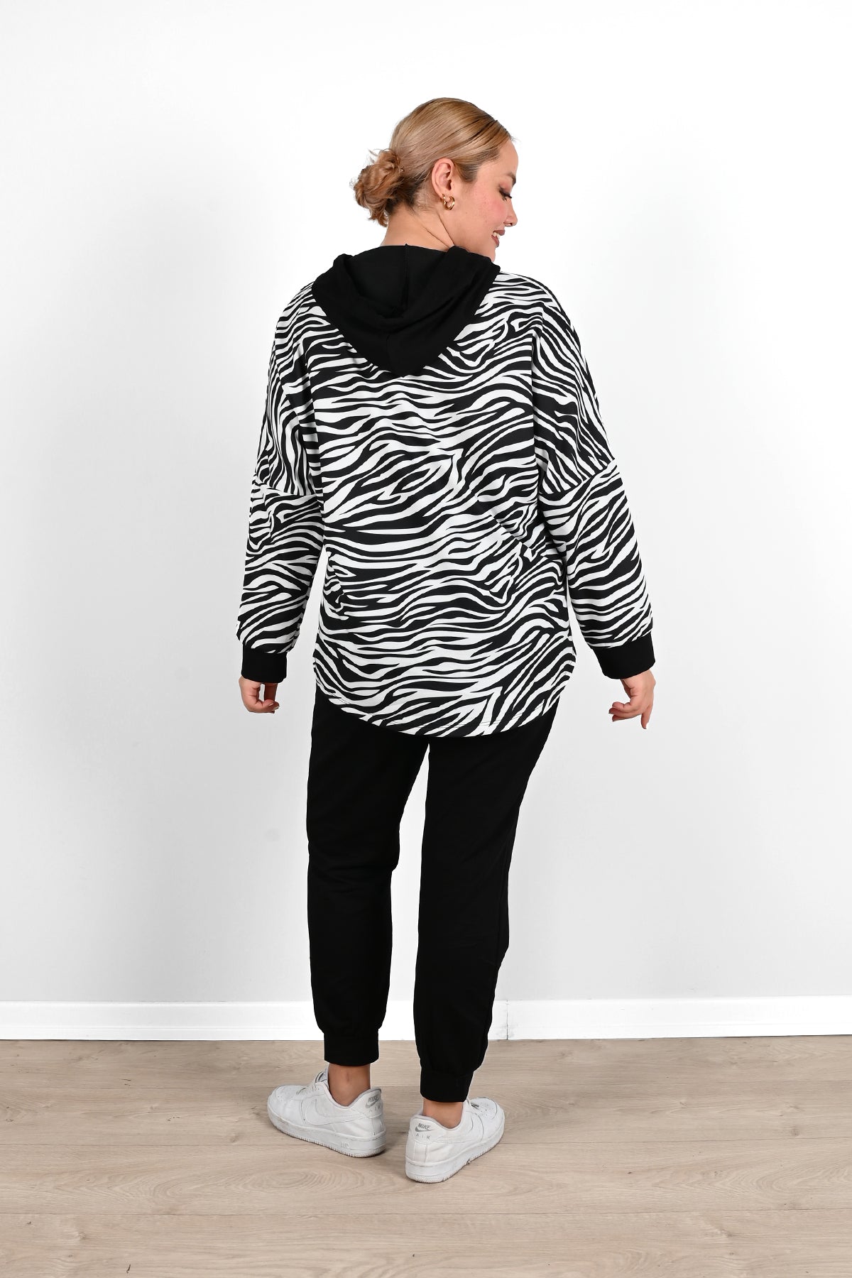 Dres damski duży rozmiar 8038