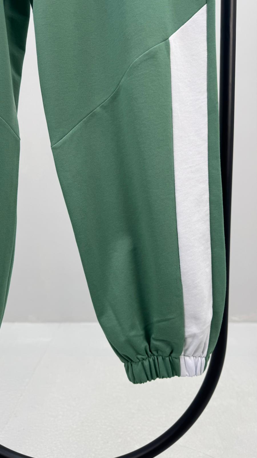 Dres damski duży rozmiar 8192