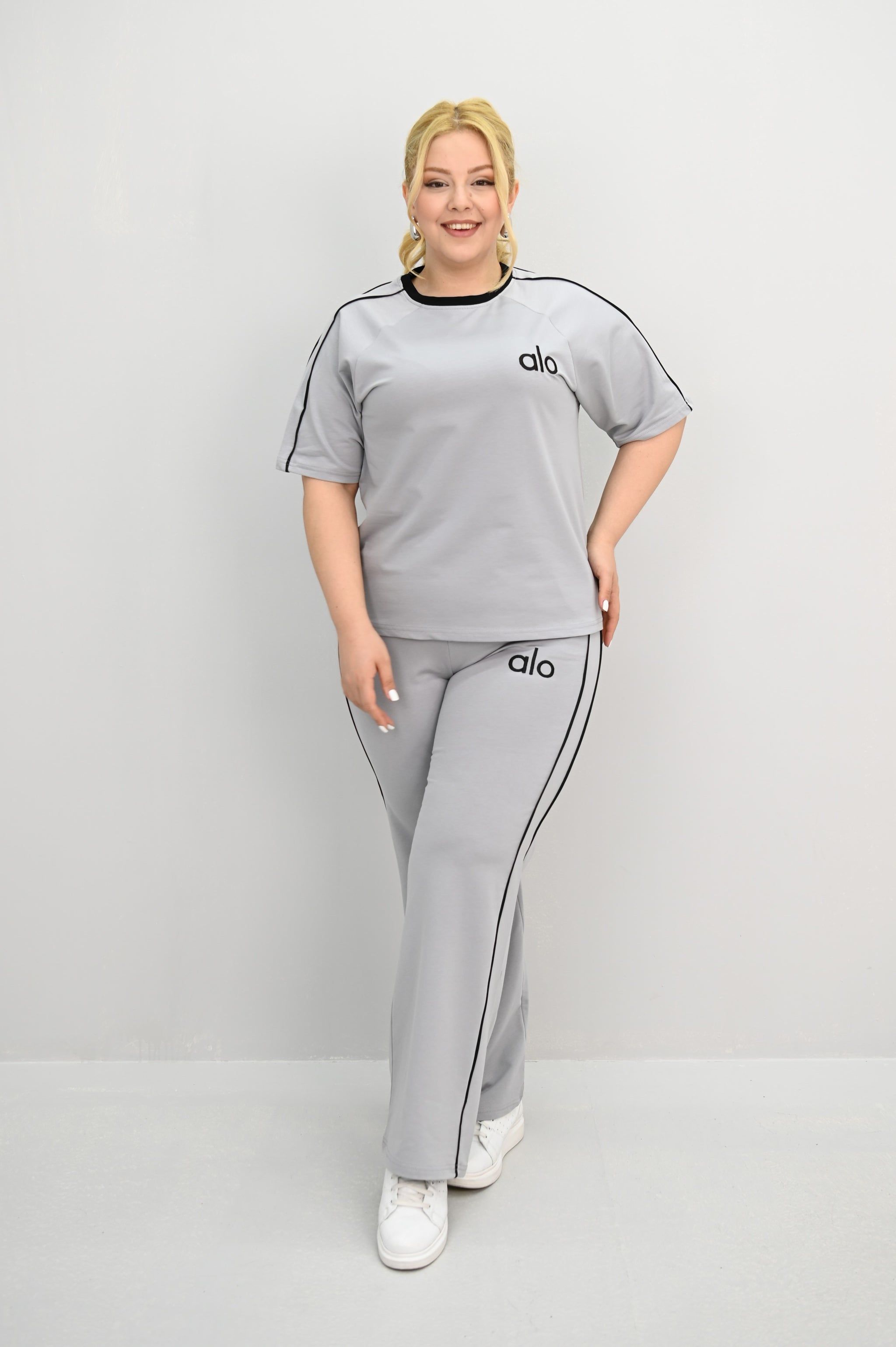 Dres damski duży rozmiar 8191