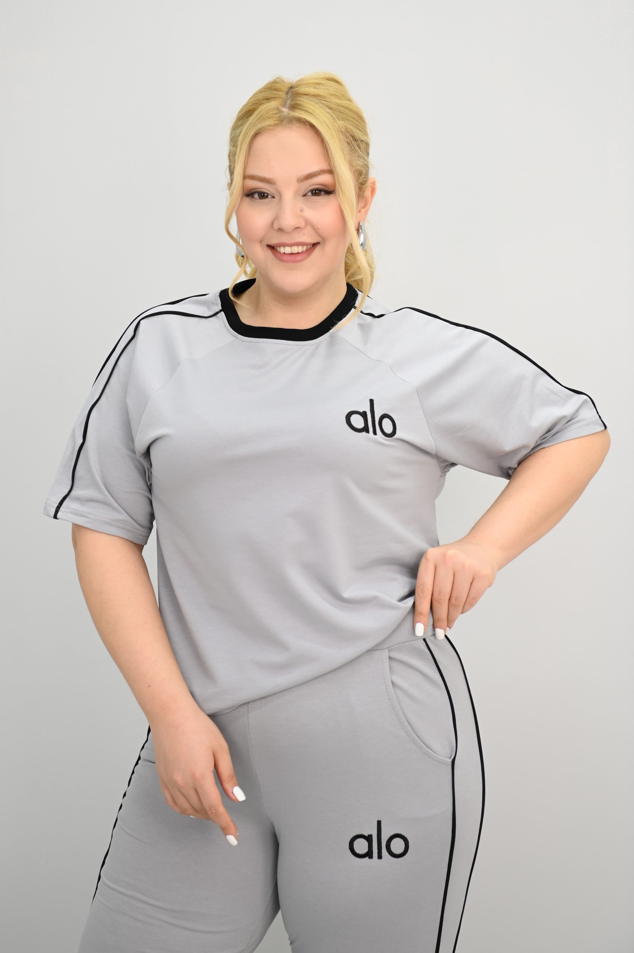 Dres damski duży rozmiar 8191