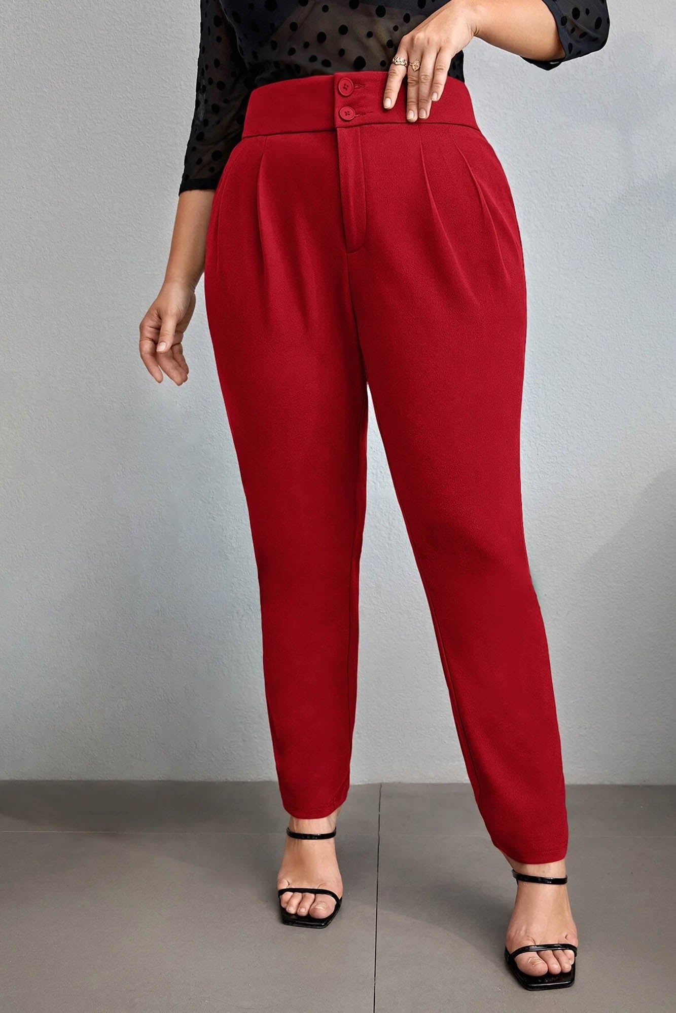 Spodnie damskie plus size z guzikami PTS002