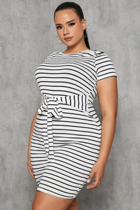 Sukienka damska w paski plus size 5082