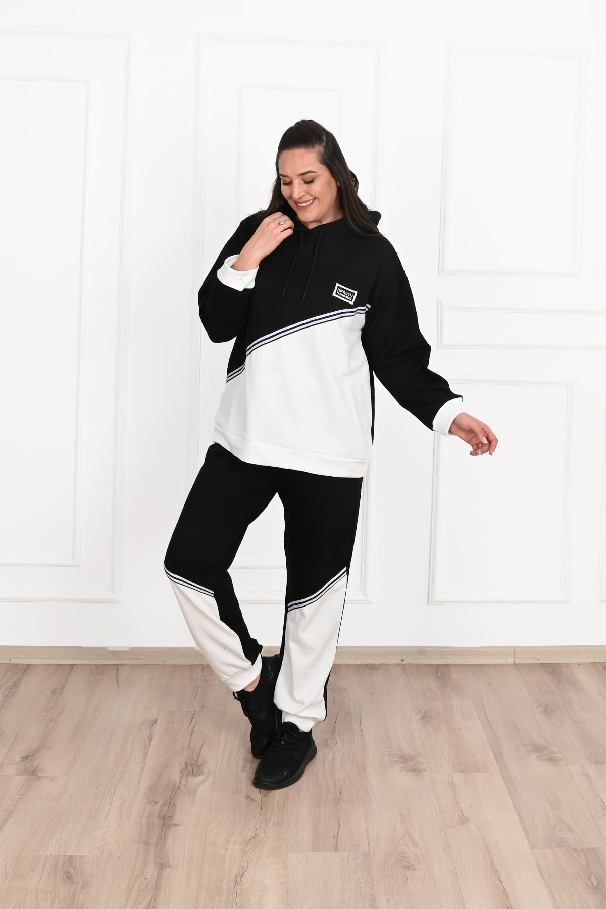 Dres damski duży rozmiar Hommes 3625-23
