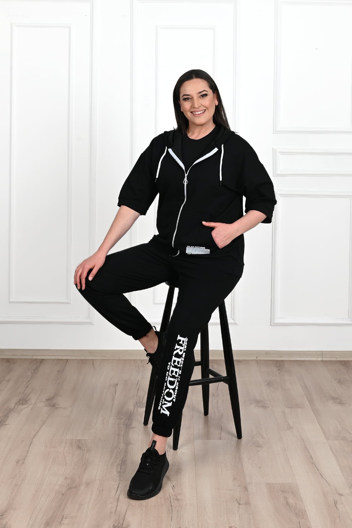 Dres damski w dużych rozmiarach Freedom 3705-23