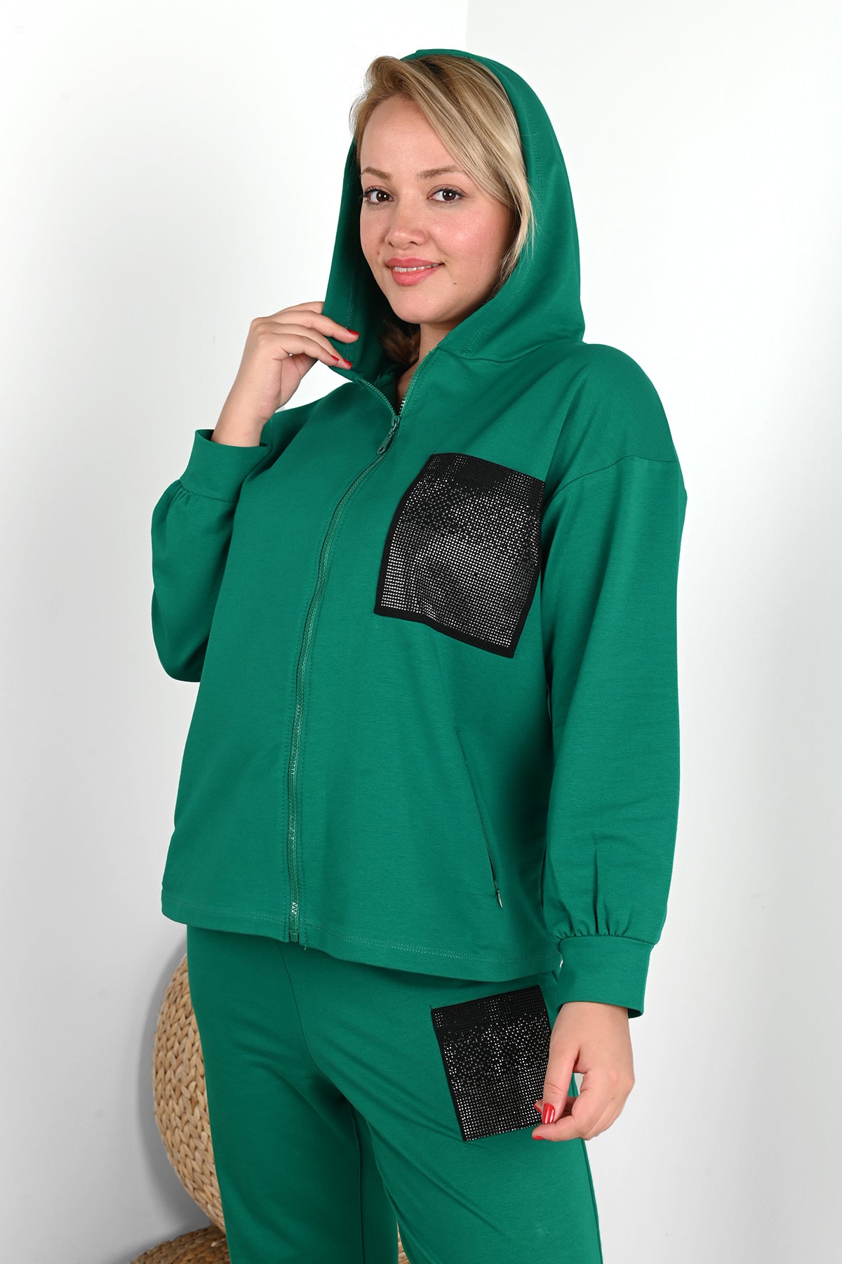 Dres damski plus size z kieszenią 8039