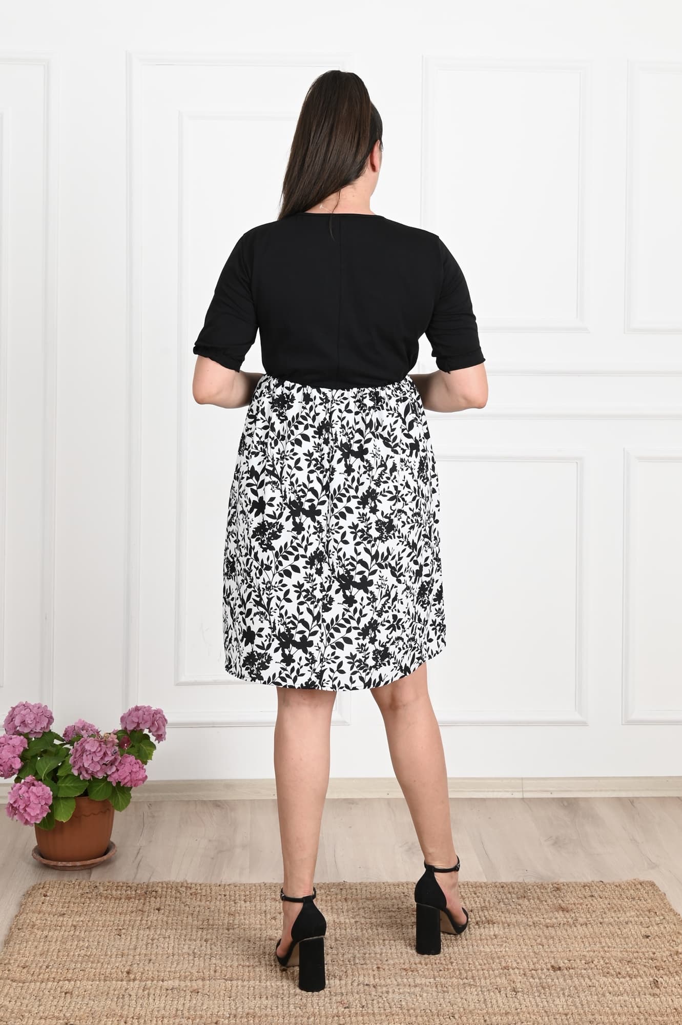 Sukienka damska plus size z guzikami 5086-22