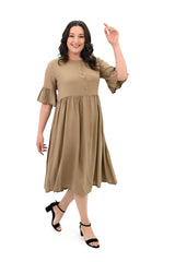 Sukienka damska plus size z guzikami i kieszeniami naszywanymi 5241-24 
