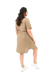 Sukienka damska plus size z guzikami i kieszeniami naszywanymi 5246