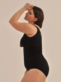 Body modelujące koronką 137