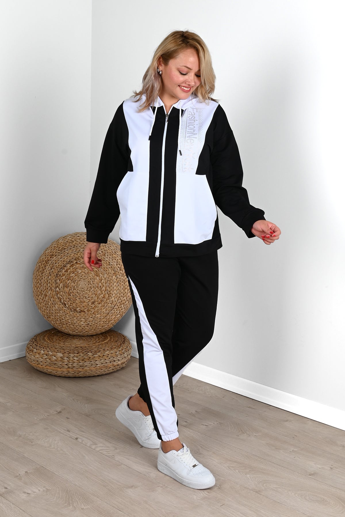 Dres damski duży rozmiar NY 8043-23