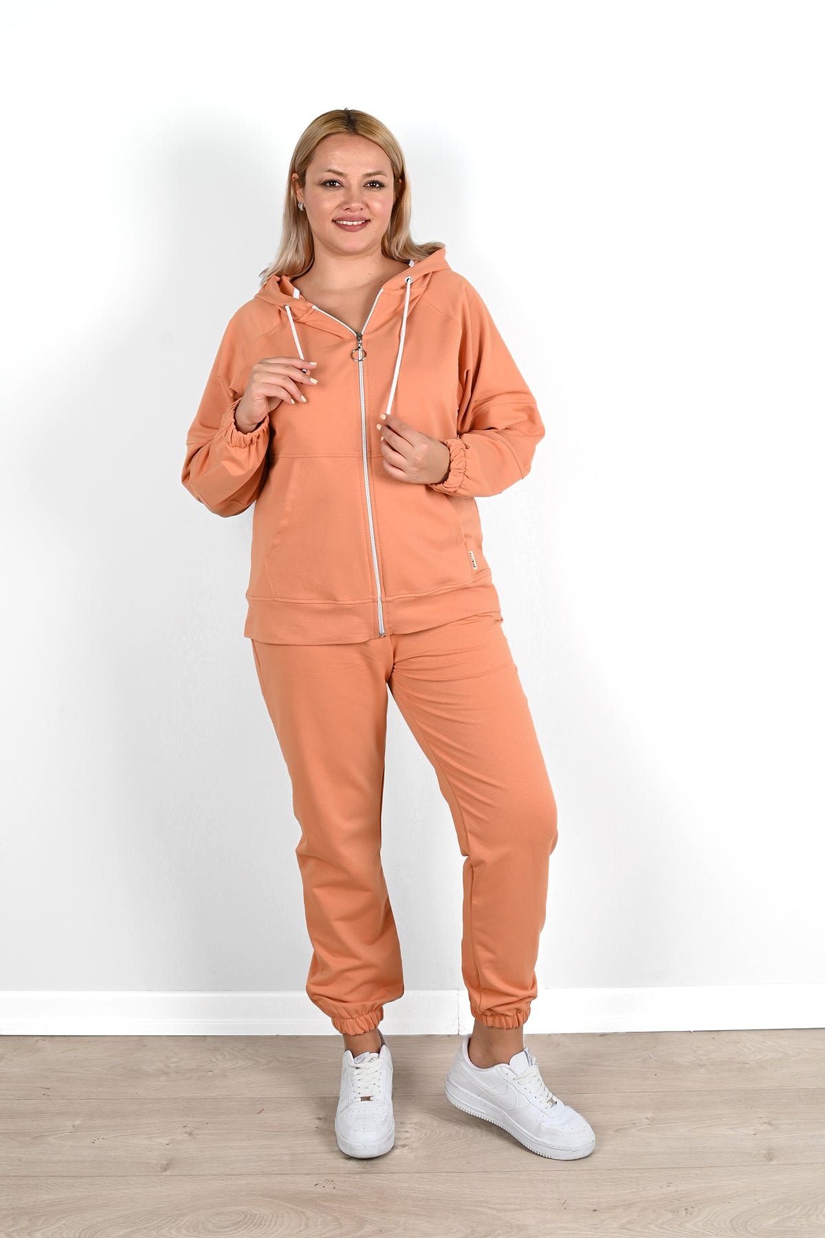 Dres damski w dużych rozmiarach Let-Go 8044-23