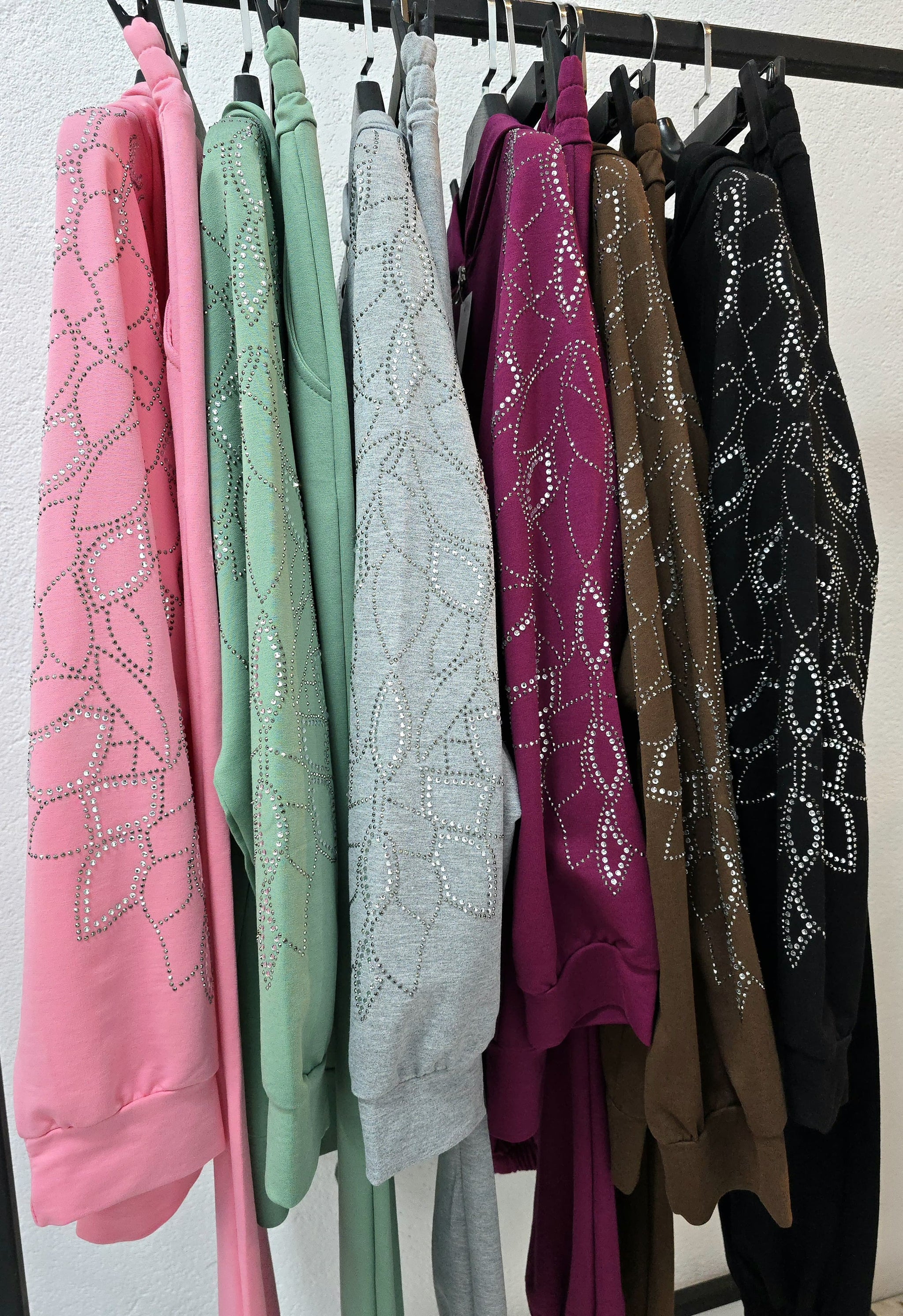 Dres damski plus size z kryształkami 8129