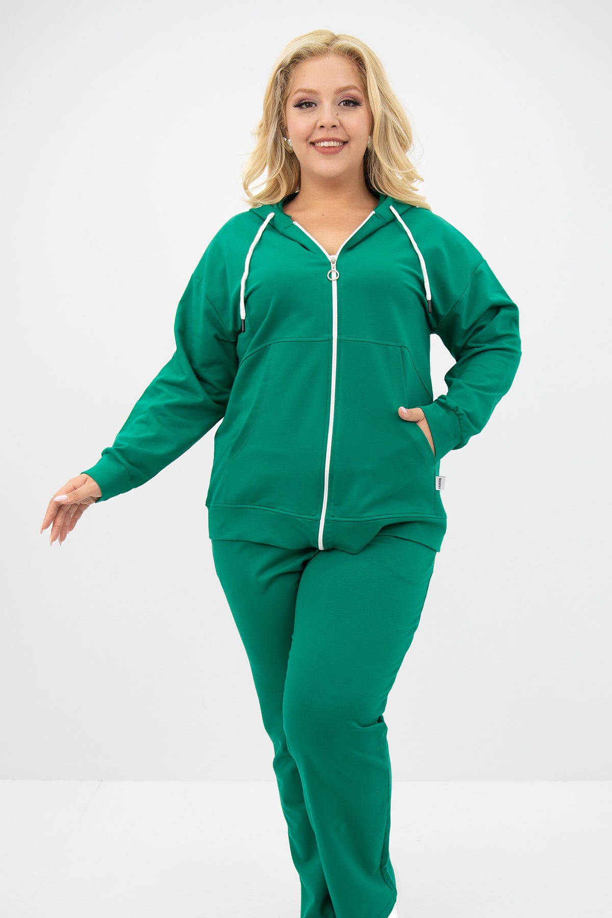 Dres damski plus size z zamkiem i kapturem 8139