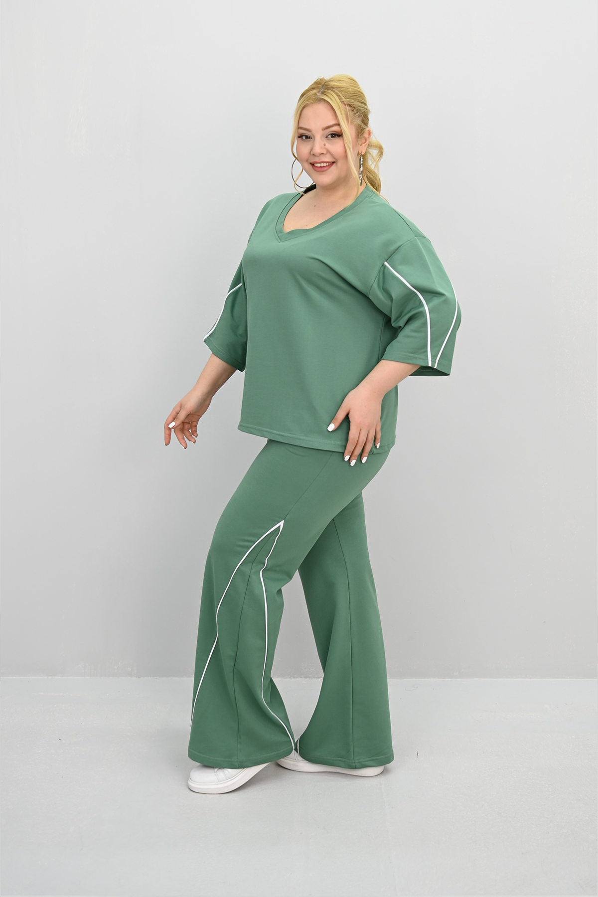 Dres damski duży rozmiar 8181