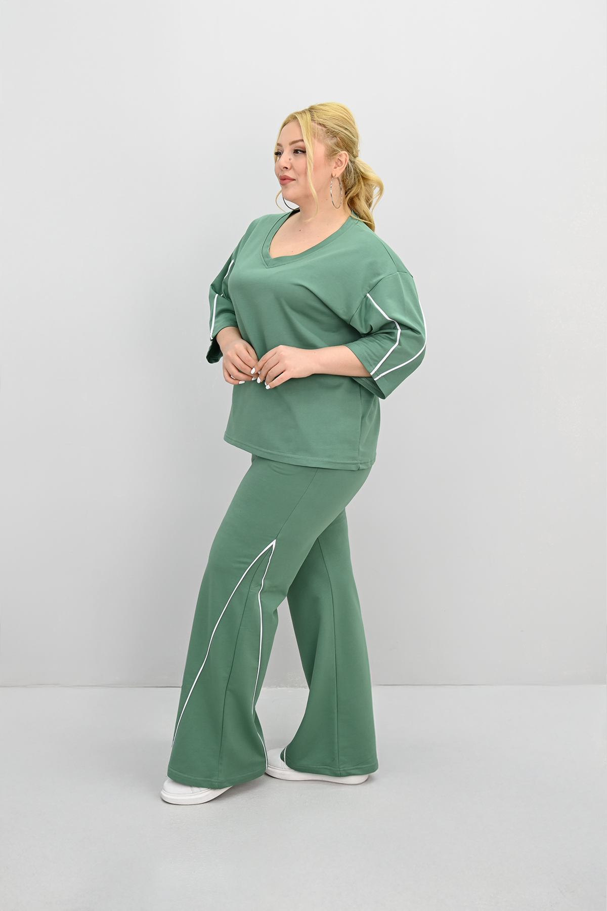 Dres damski duży rozmiar 8181