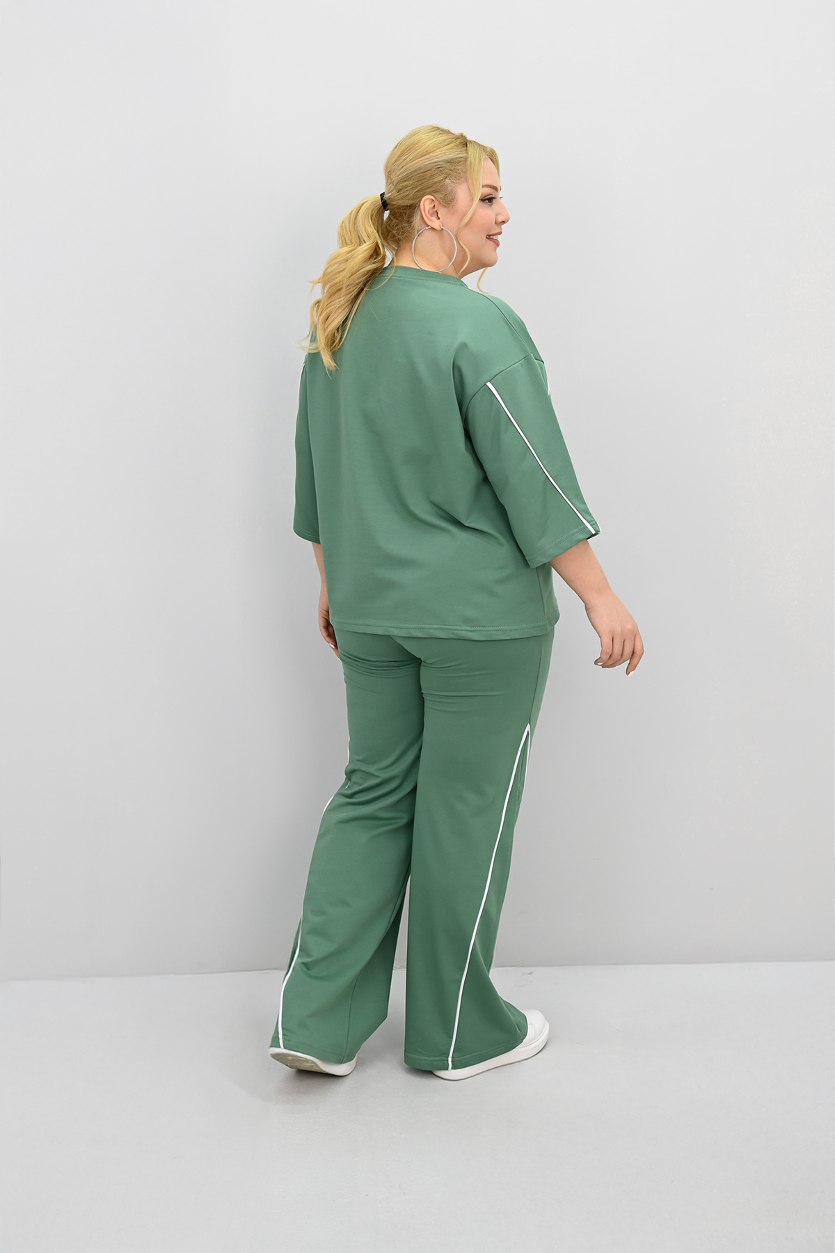 Dres damski duży rozmiar 8181