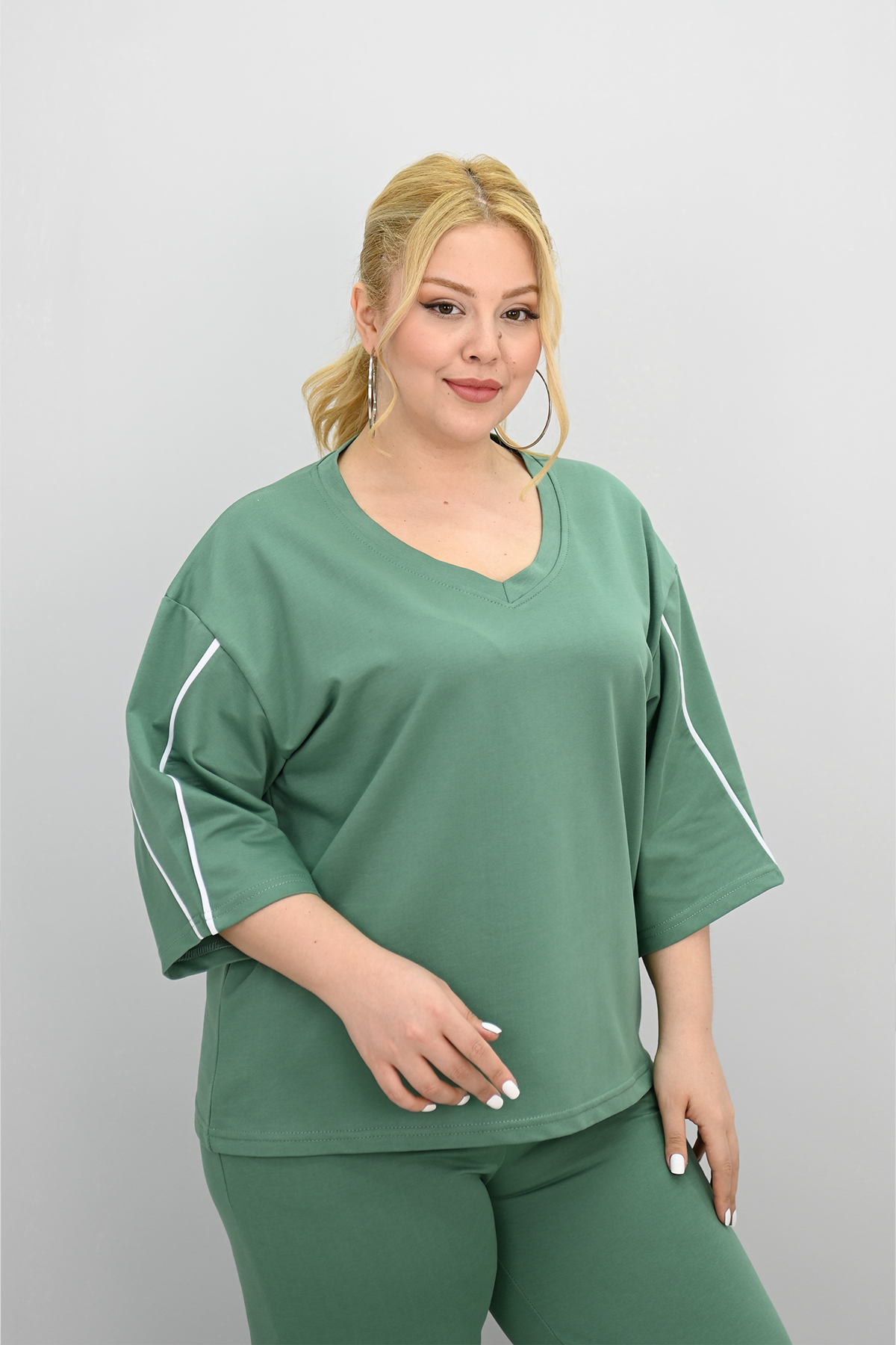 Dres damski duży rozmiar 8181
