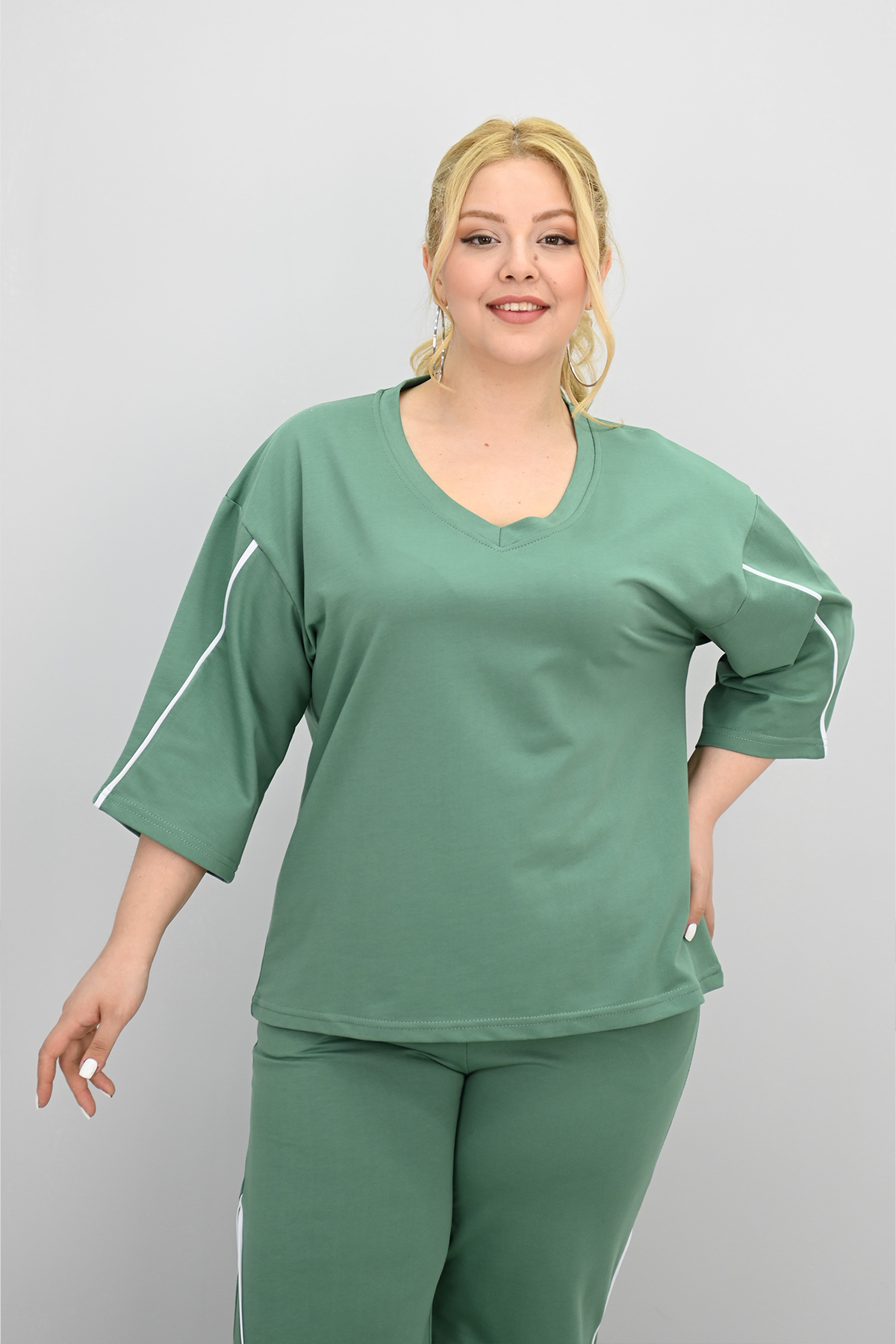 Dres damski duży rozmiar 8181