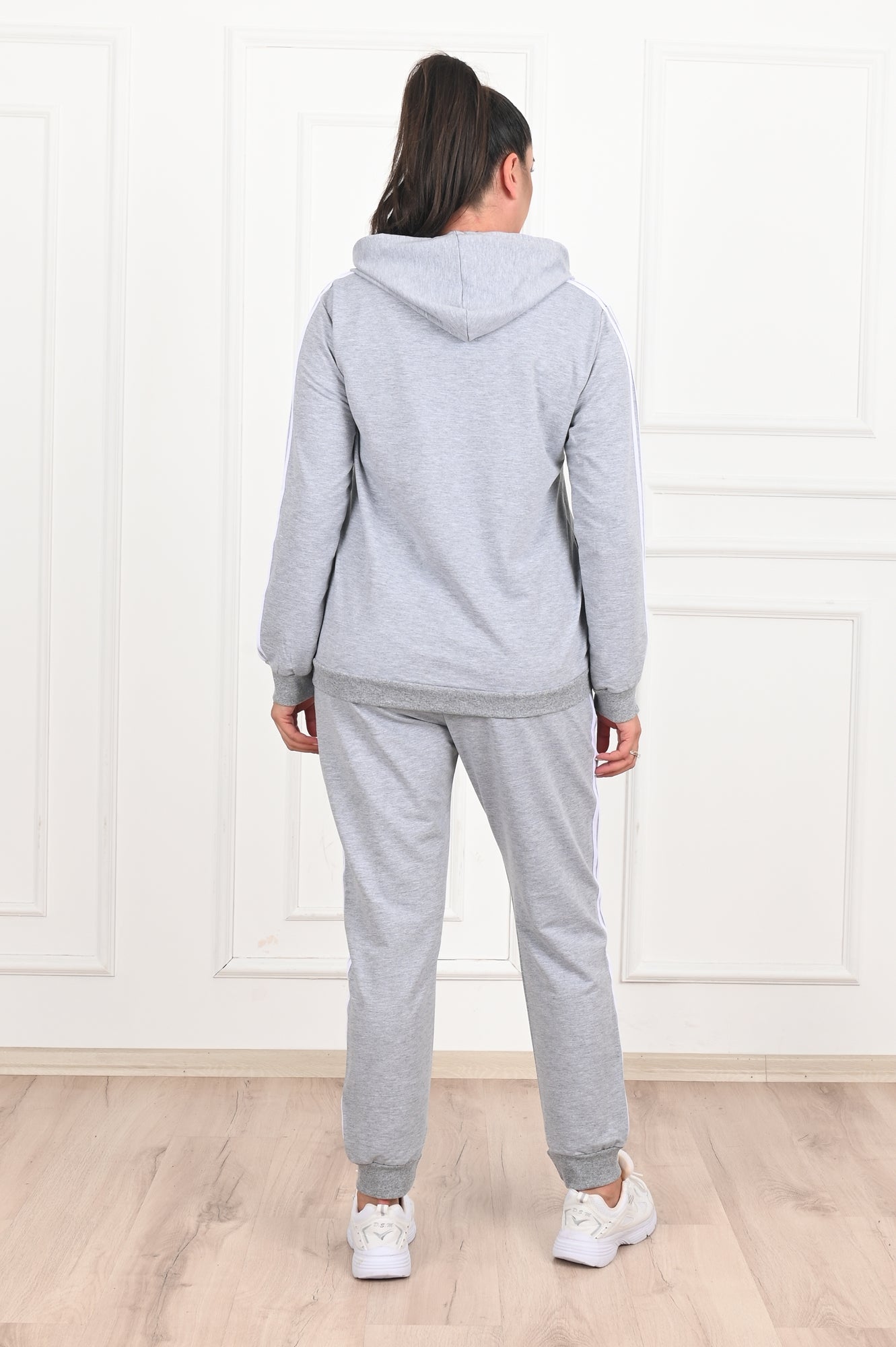 Trening dama marimi mari cu gluga 8880