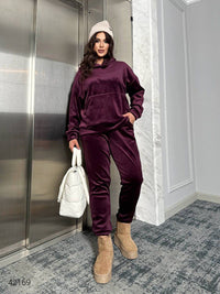 Dres damski plus size z aksamitu 8072