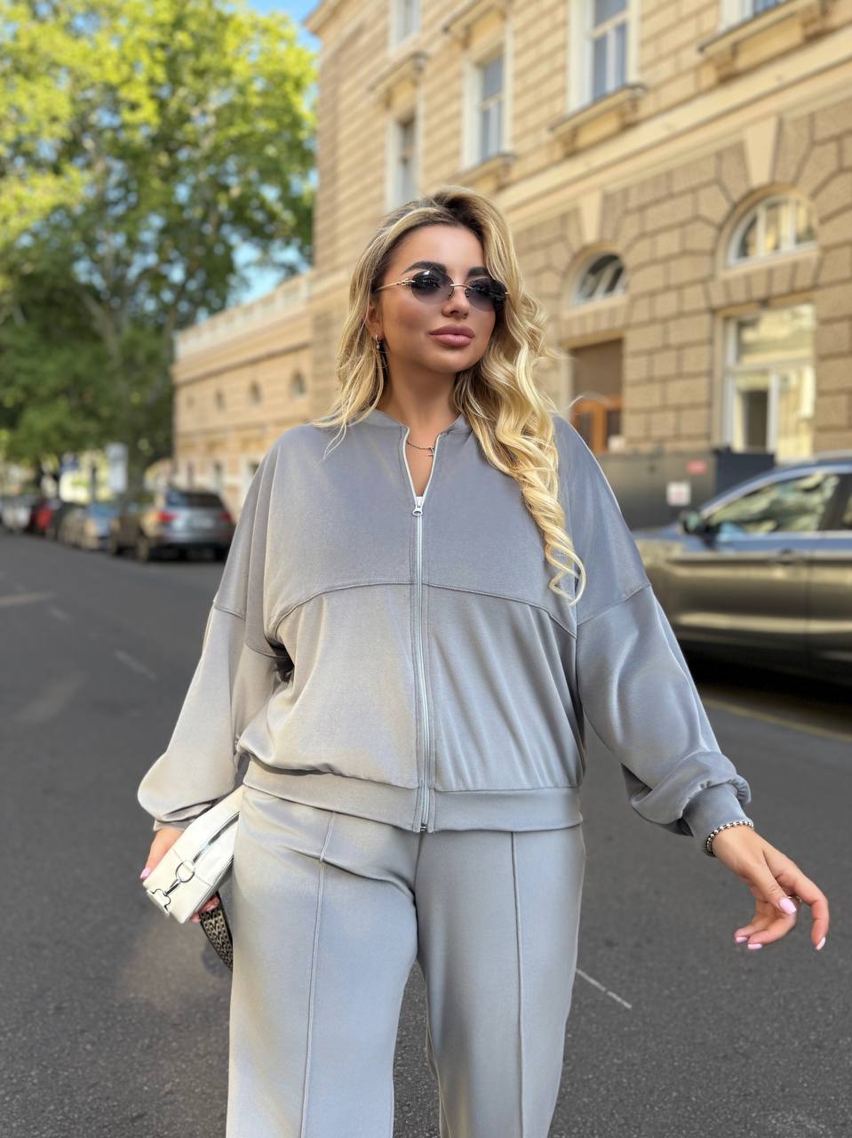 Dres damski plus size z aksamitu 8072